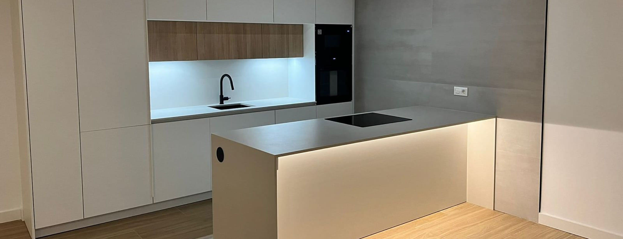 Decoraciones Andoain ofrece un servicio completo de decoración e interiorismo aplicado a las reformas de viviendas, locales y oficinas